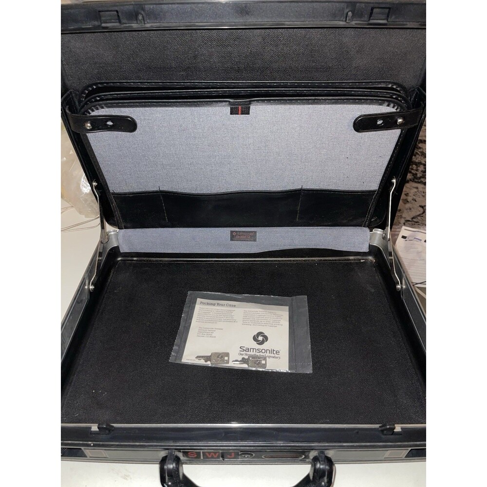 VTG Samsonite Broker GL Black Hard Shell  Brief Case W/ Key